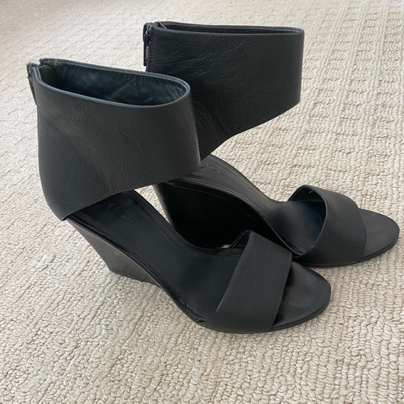 Black leather Vince wedge sandals - size 6 1/2 US - Picture 14 of 14